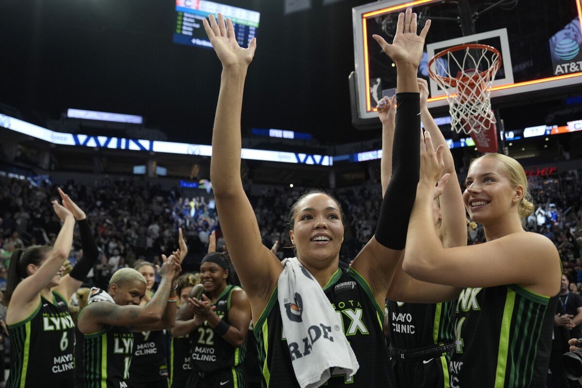 Napheesa Collier, superstar yang sederhana dan tenang, telah memimpin Lynx kembali ke Final WNBA